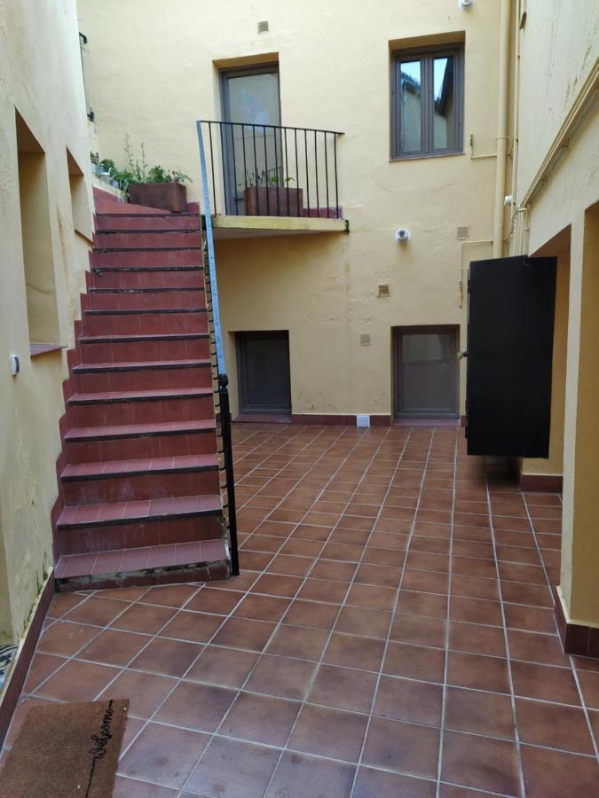 Rcbcaleros Apartment Caceres Bagian luar foto