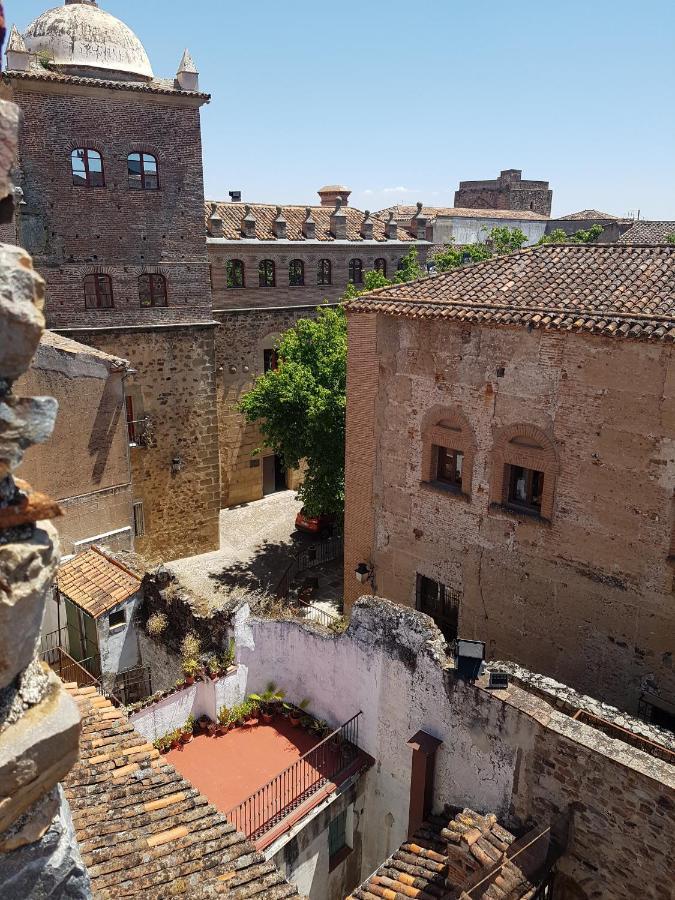 Rcbcaleros Apartment Caceres Bagian luar foto
