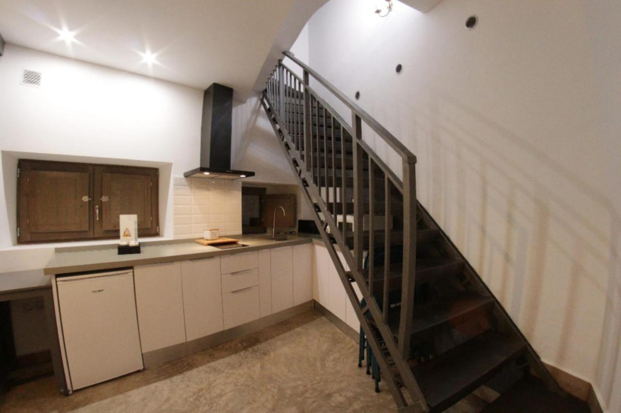 Rcbcaleros Apartment Caceres Bagian luar foto
